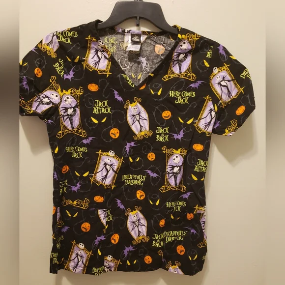 Lot Of 2 Halloween Womens Scrubs Size Small Nightmare Before Christmas & Ghosts - Picture 1 of 11